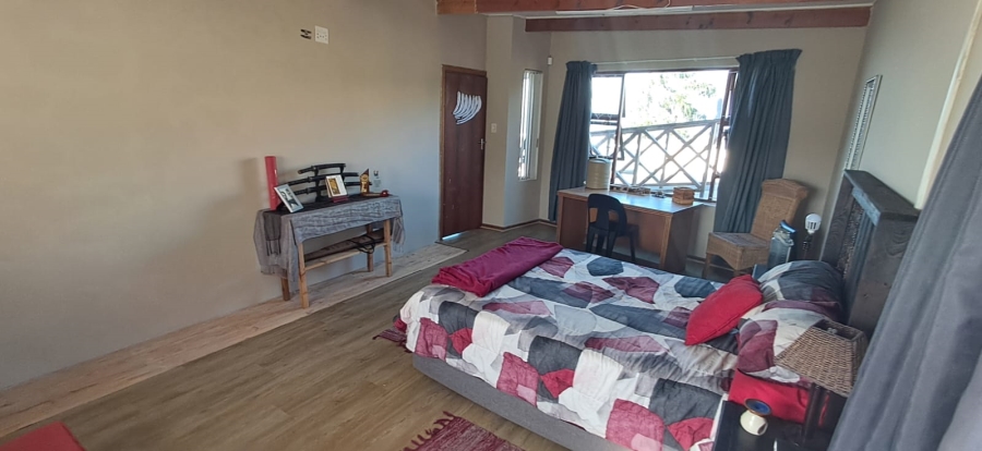 9 Bedroom Property for Sale in Winterstrand Eastern Cape